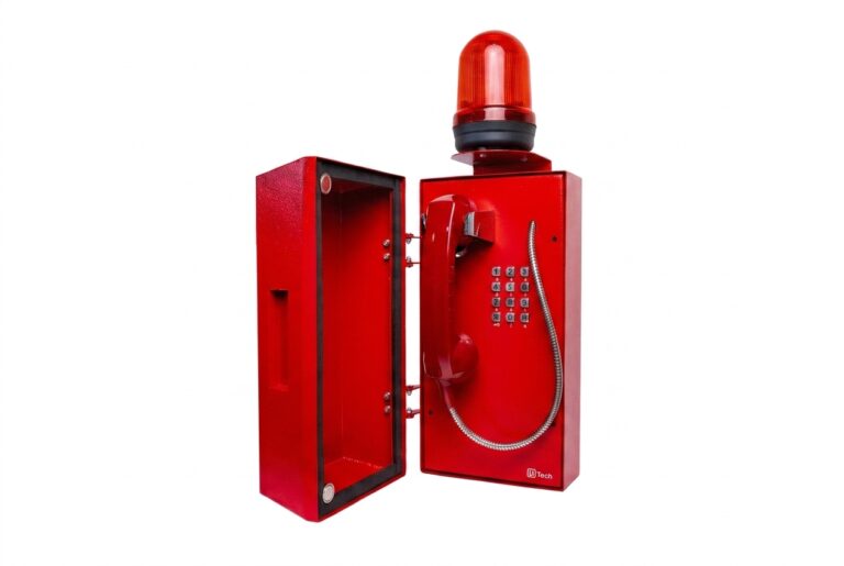 Telefone IP de emergência da uTech, gabinete vermelho anti-vandalismo nas versões com e sem teclado — abre a página do produto