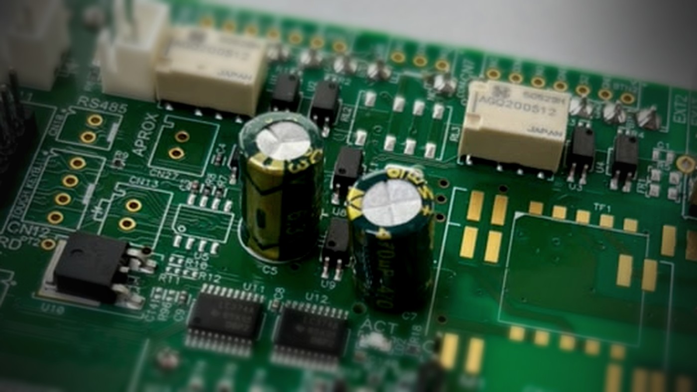 Placa desenvolvida pela uTech, detalhe do circuito